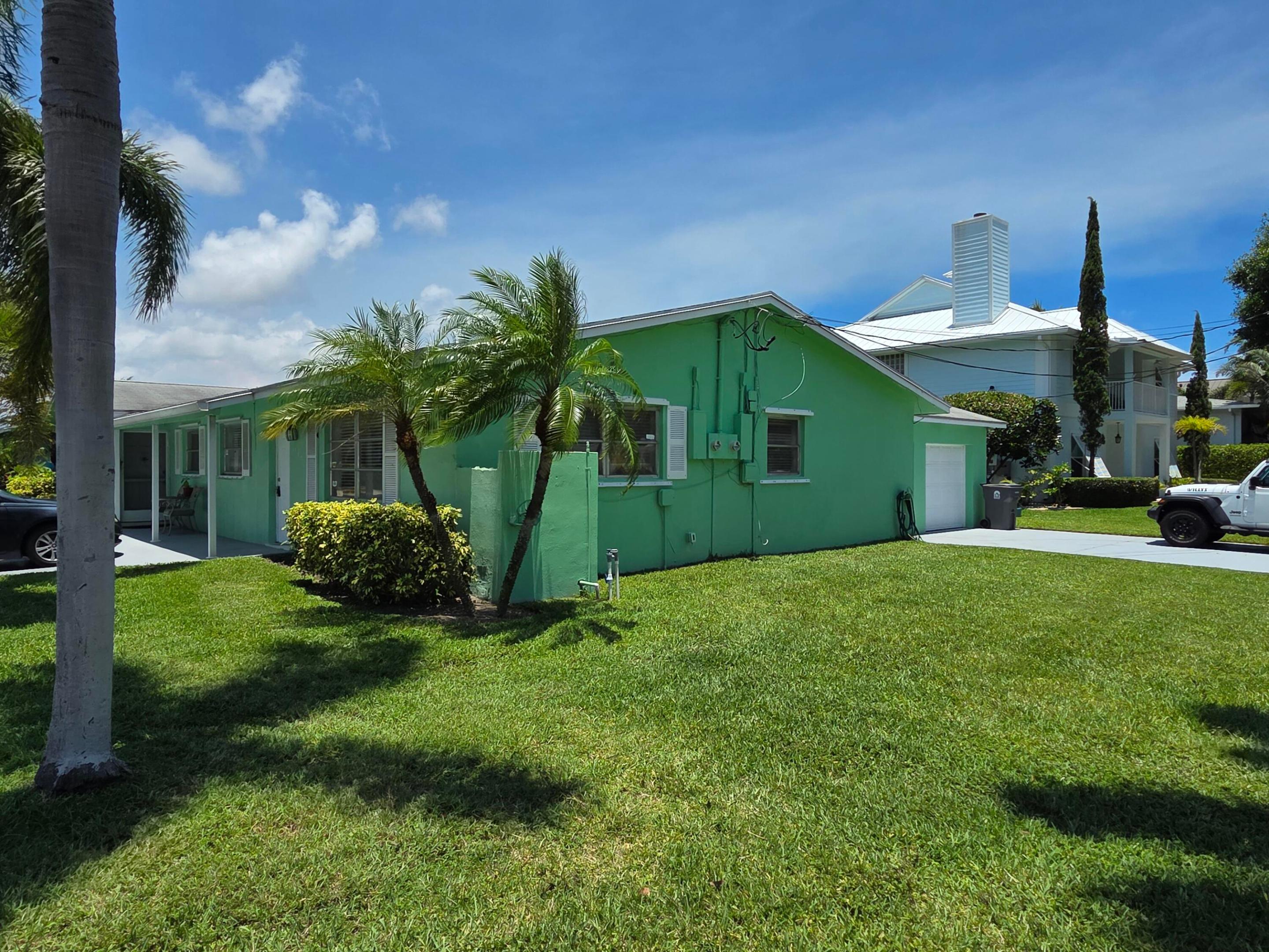 PARADISE PORT - Residential Lease