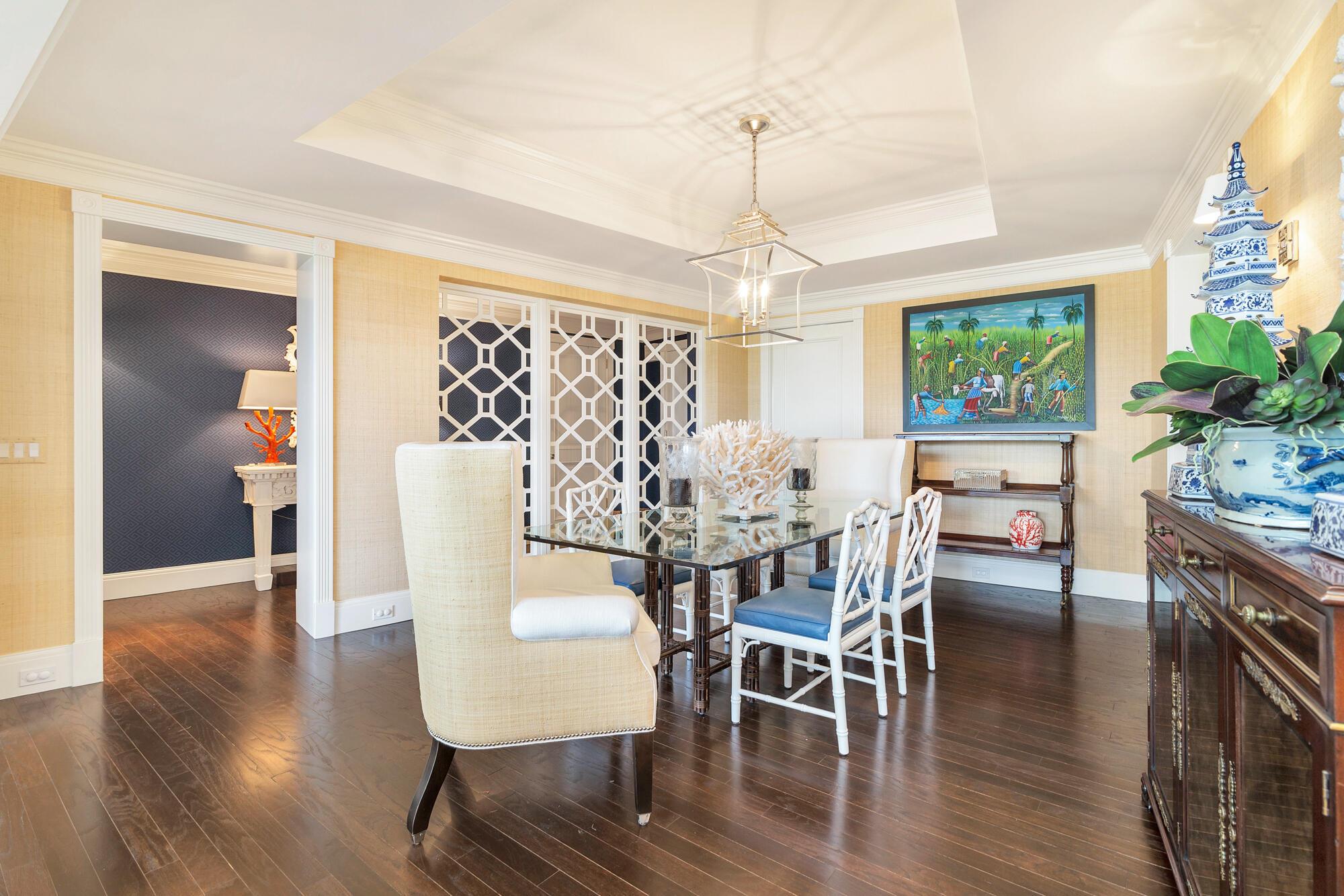 ONE ROYAL PALM WAY COND DECL IN - Residential