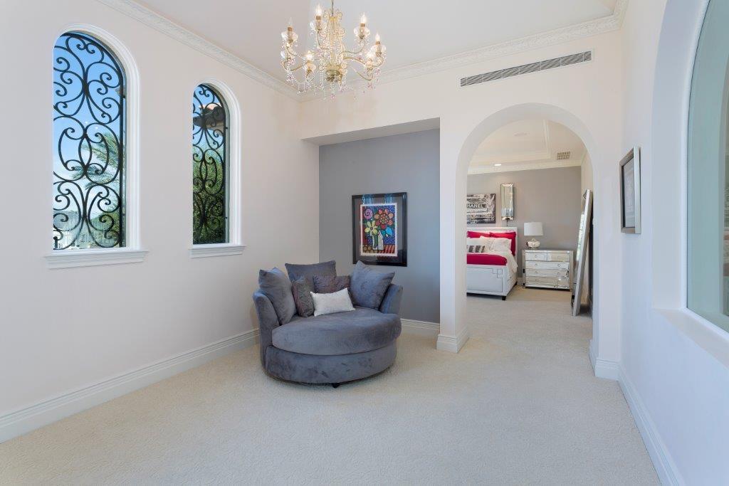 ROYAL PALM YACHT AND COUNTRY CLUB - Residential