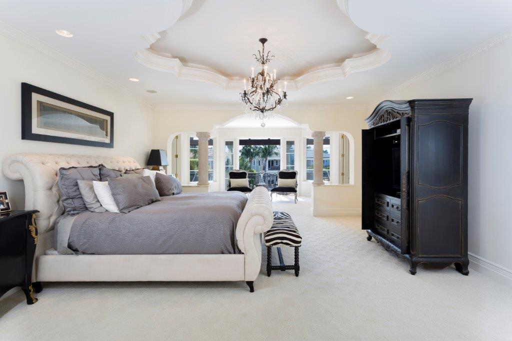 ROYAL PALM YACHT AND COUNTRY CLUB - Residential