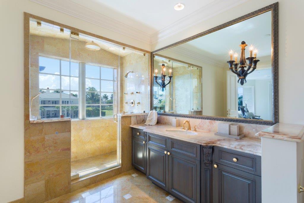 ROYAL PALM YACHT AND COUNTRY CLUB - Residential