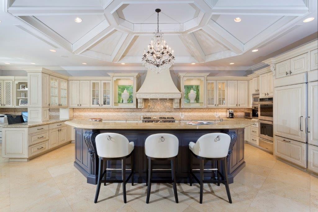 ROYAL PALM YACHT AND COUNTRY CLUB - Residential