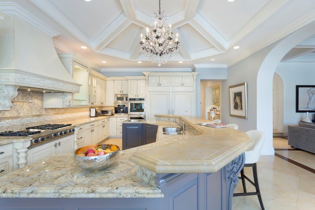 ROYAL PALM YACHT AND COUNTRY CLUB - Residential