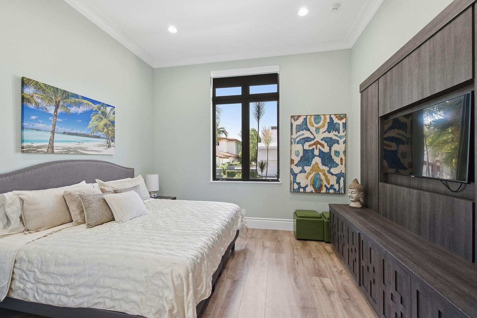 Las Olas Isles - Residential