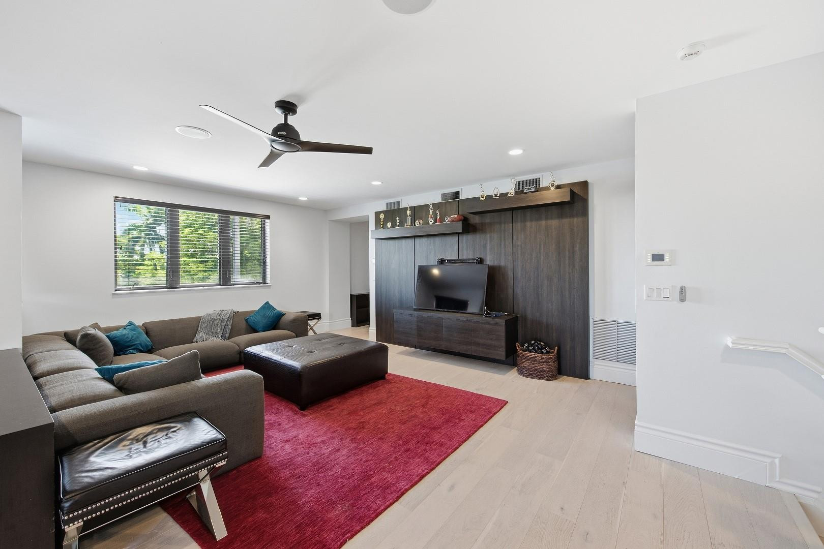 Las Olas Isles - Residential