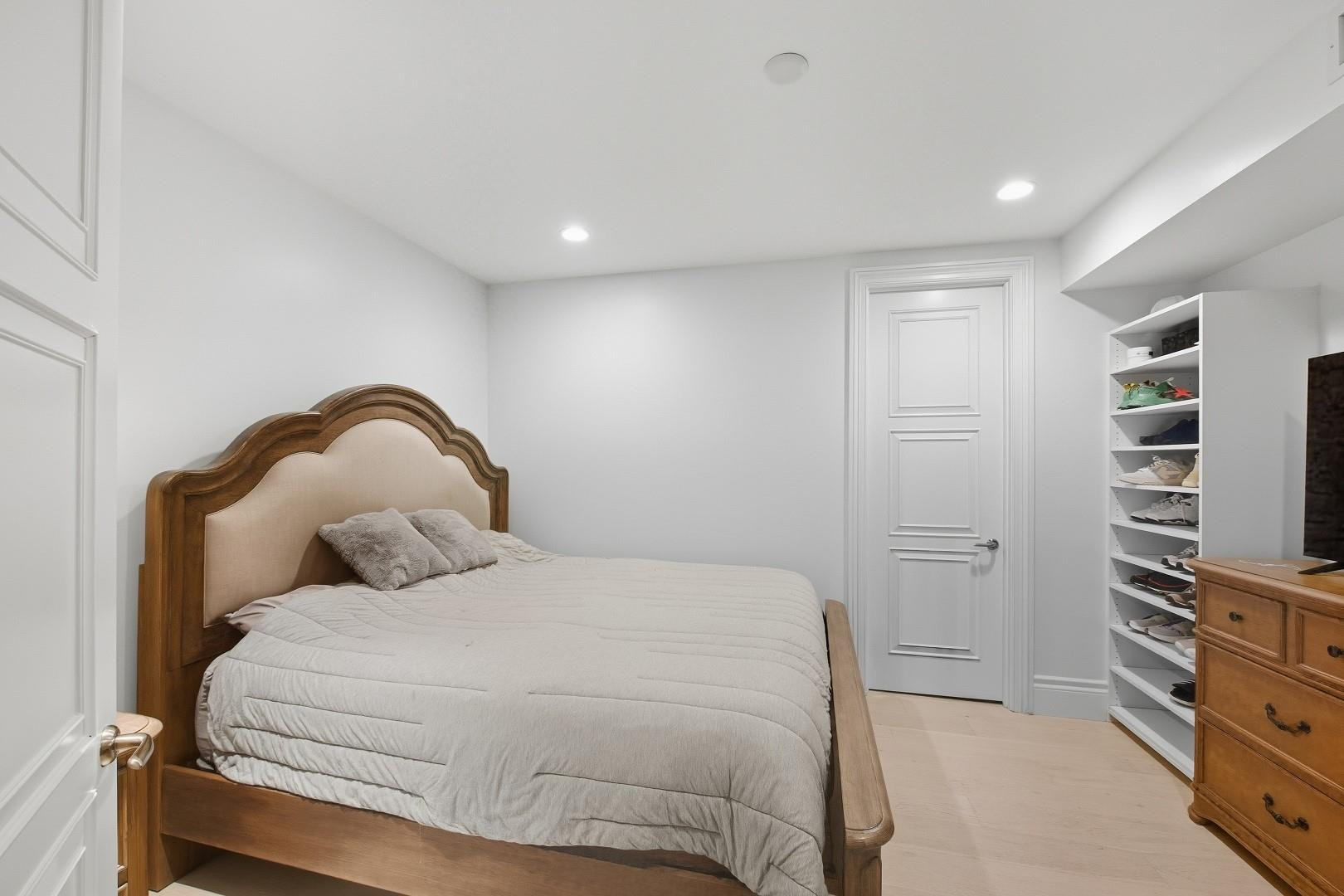 Las Olas Isles - Residential