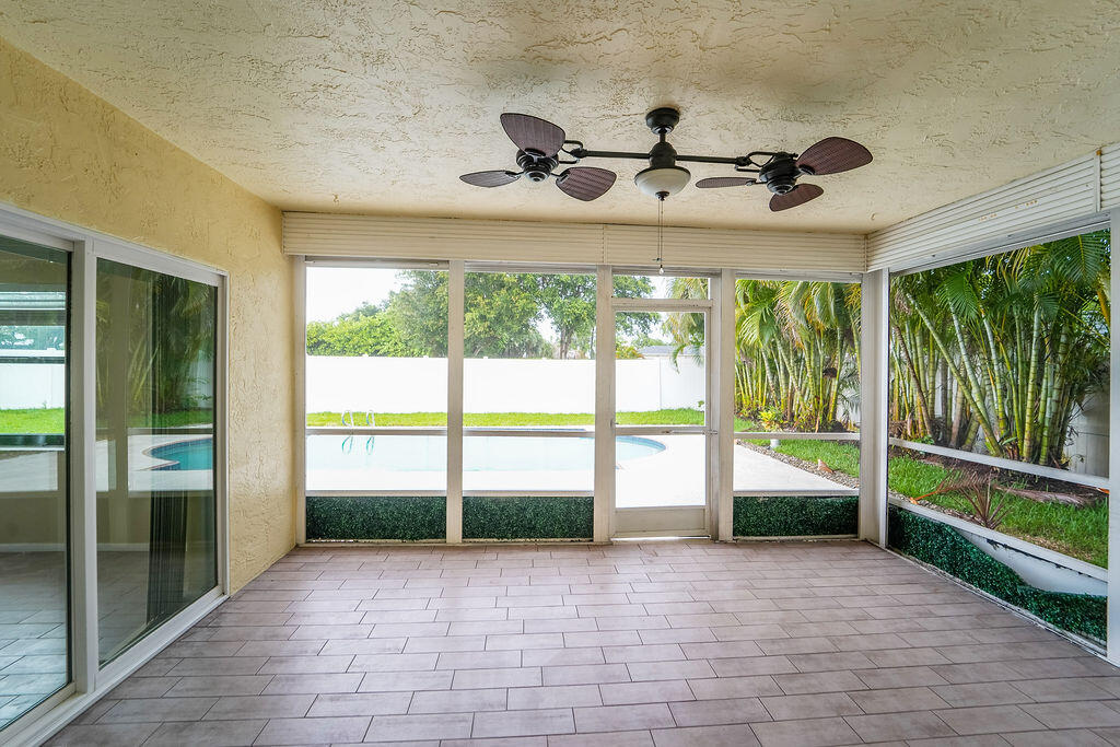 HOMEWOOD LAKES SEC A - Residential Lease