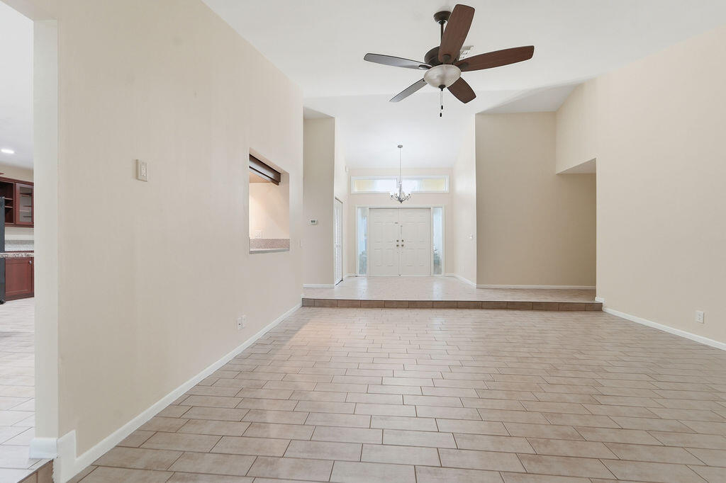 HOMEWOOD LAKES SEC A - Residential Lease