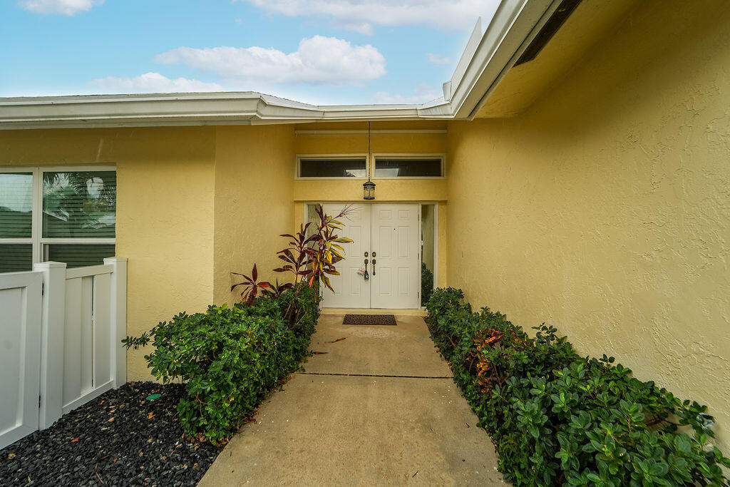 HOMEWOOD LAKES SEC A - Residential Lease