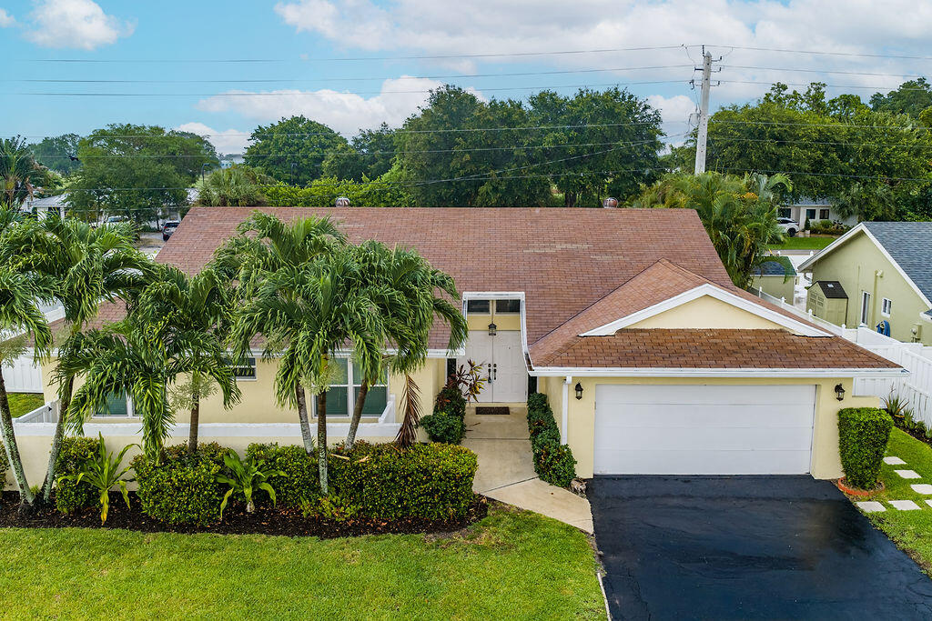 HOMEWOOD LAKES SEC A - Residential Lease