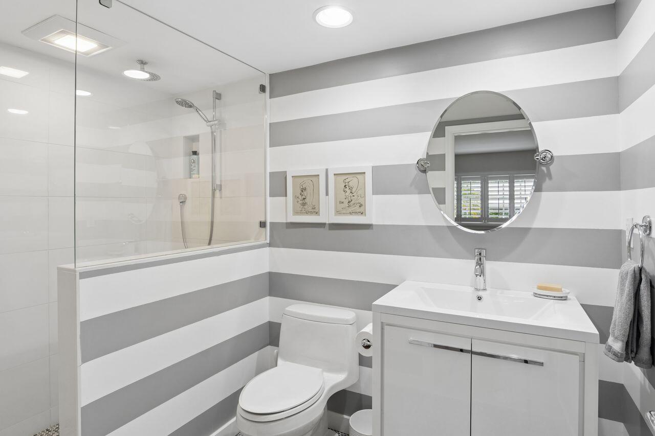 ATLANTIS REGENCY GARDEN APTS CONDO - Residential