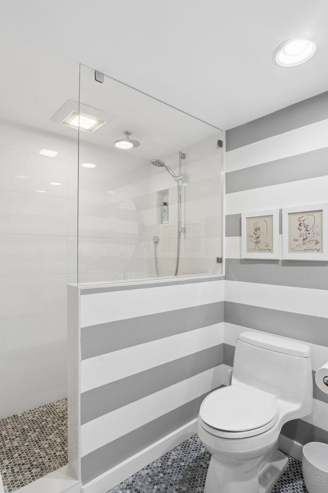 ATLANTIS REGENCY GARDEN APTS CONDO - Residential