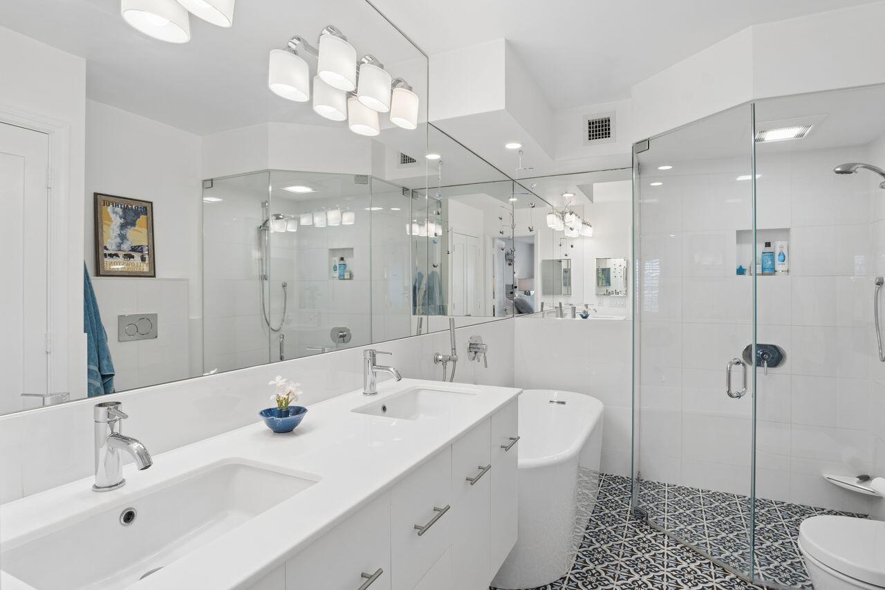 ATLANTIS REGENCY GARDEN APTS CONDO - Residential