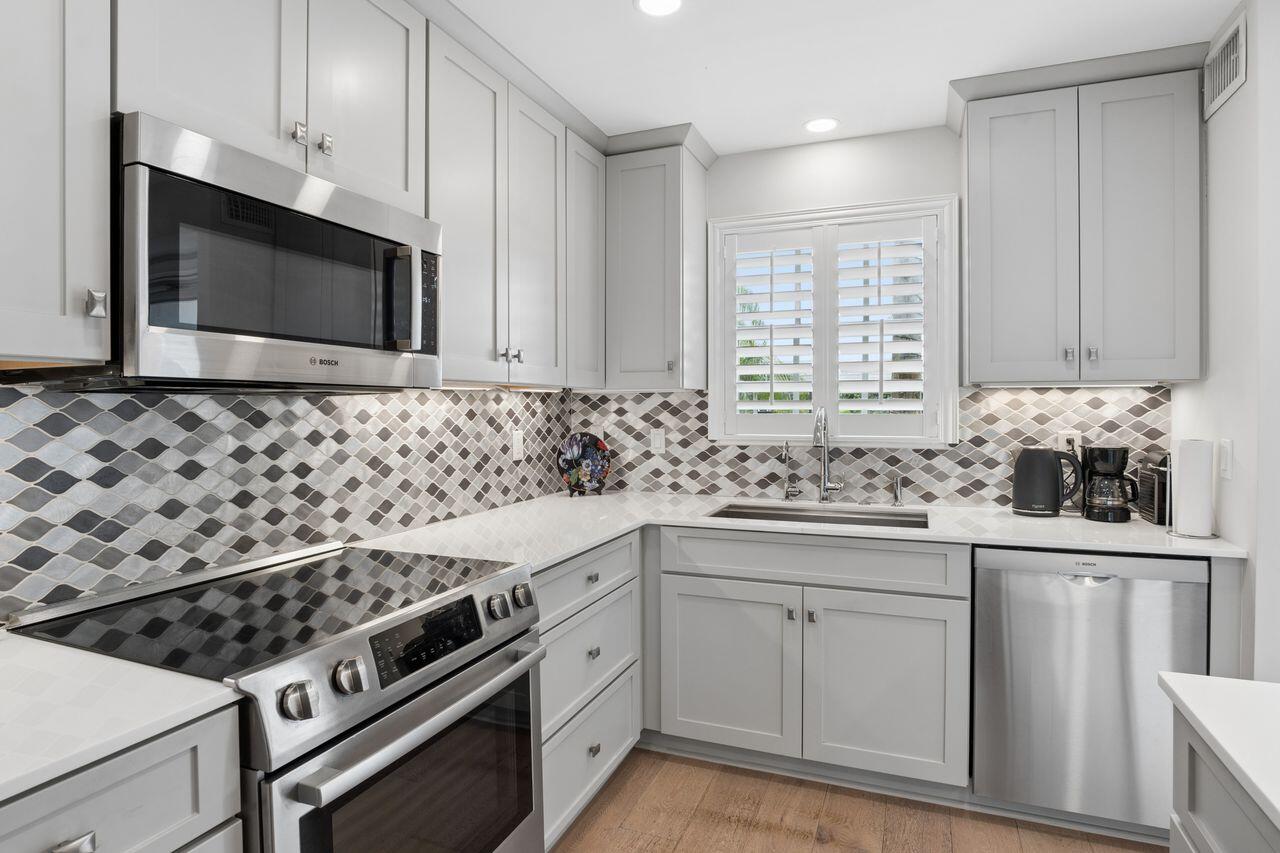 ATLANTIS REGENCY GARDEN APTS CONDO - Residential