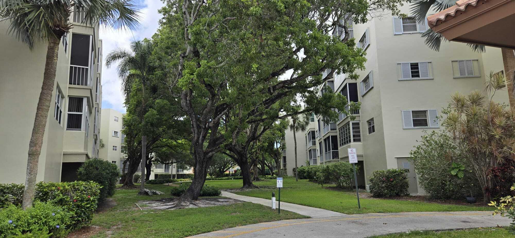 Large 55+, 2/2, condo in upscale Plantation. Large master bedroom, guest bedroom can also accommodate a king, walk in closets in both bedrooms, balcony with beautiful, green courtyard view. New roof, AC 4-5 yrs old., WH 2017. Covered parking in your own garage spot with large, private, walk in storage closet, plenty of guest parking. Well-maintainted and friendly community, BBQ every Friday, Clubhouse,community room, pool, and on-site management.  Pets OK with some restrictions.