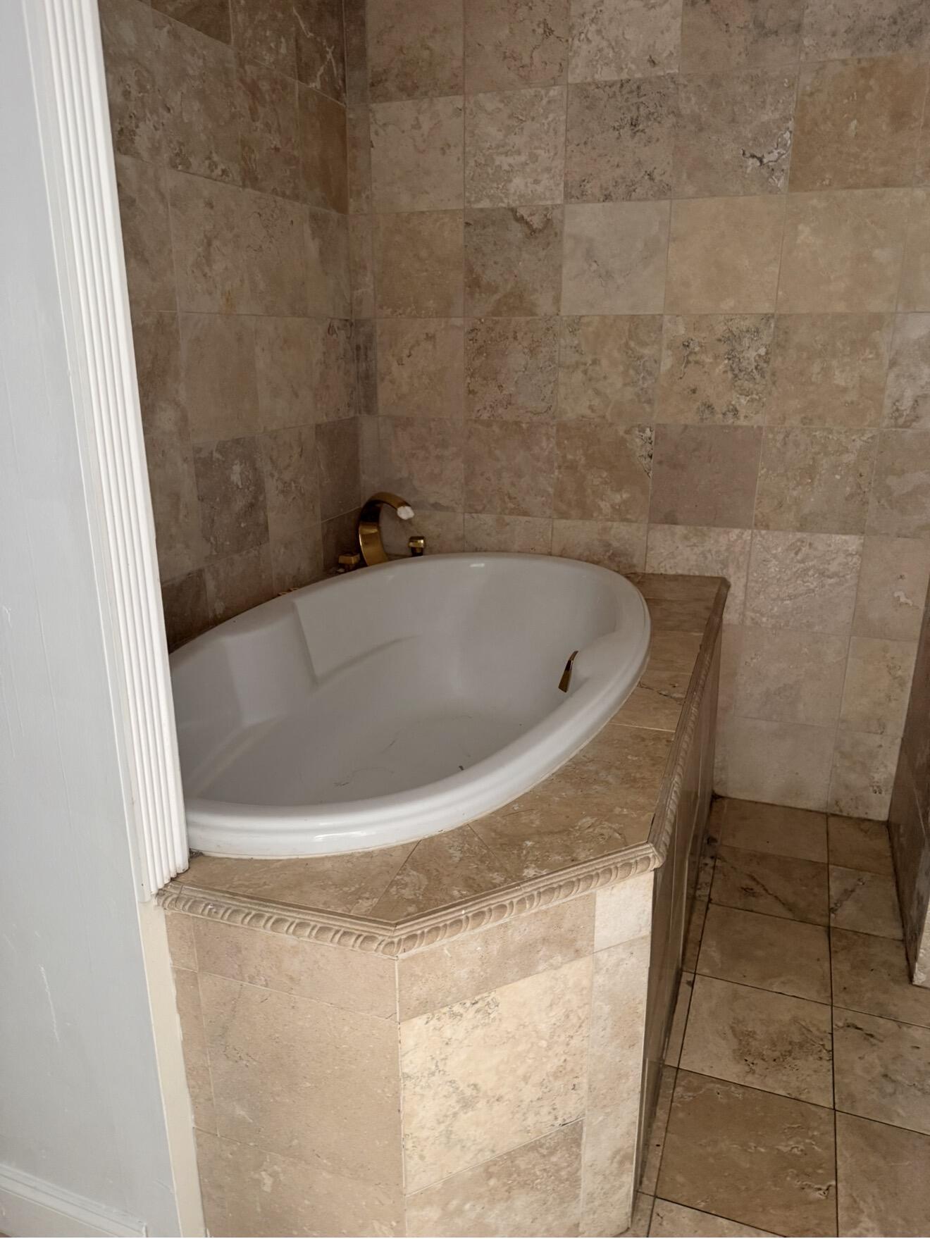 CROSS CREEK CONDO - Residential Lease