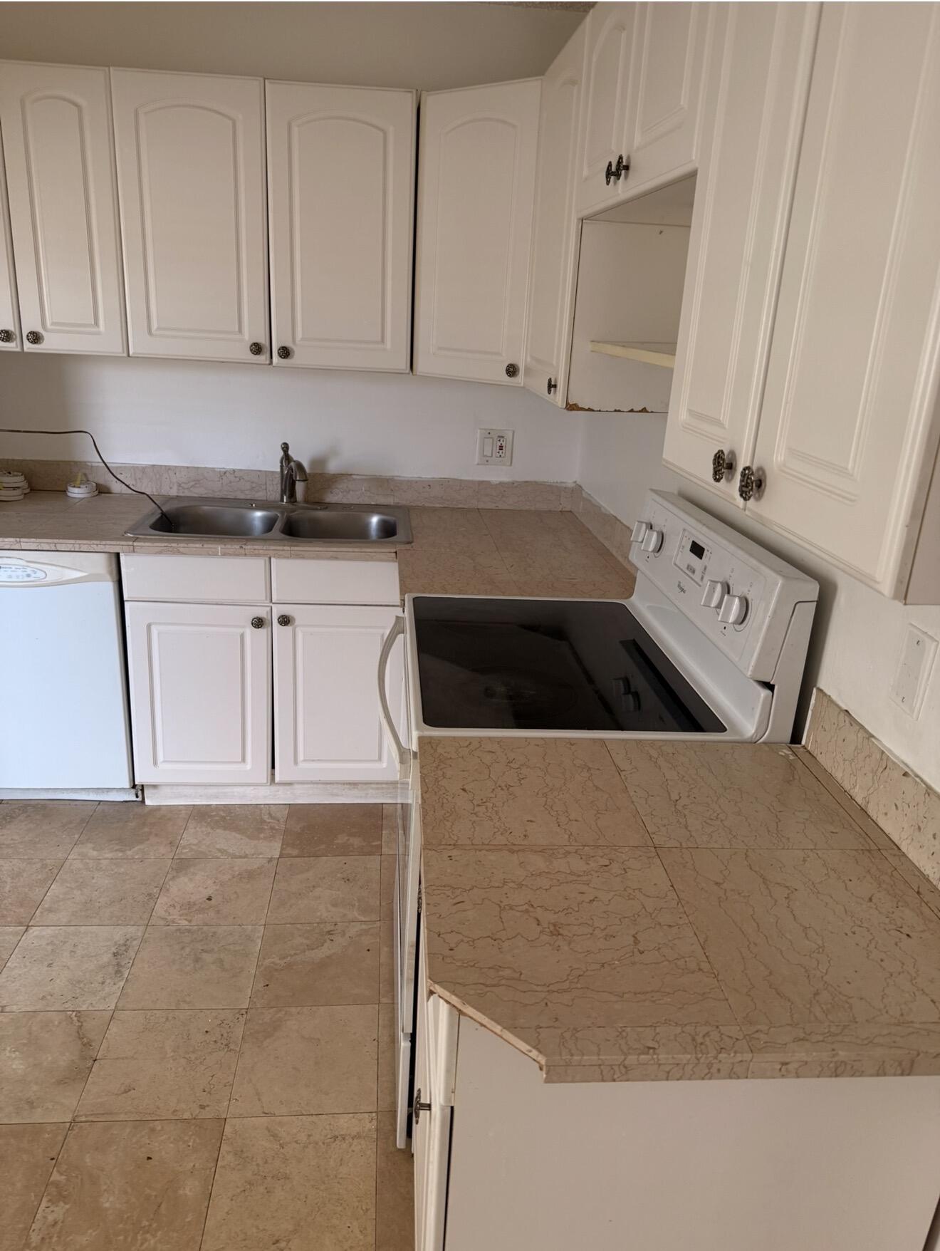 CROSS CREEK CONDO - Residential Lease