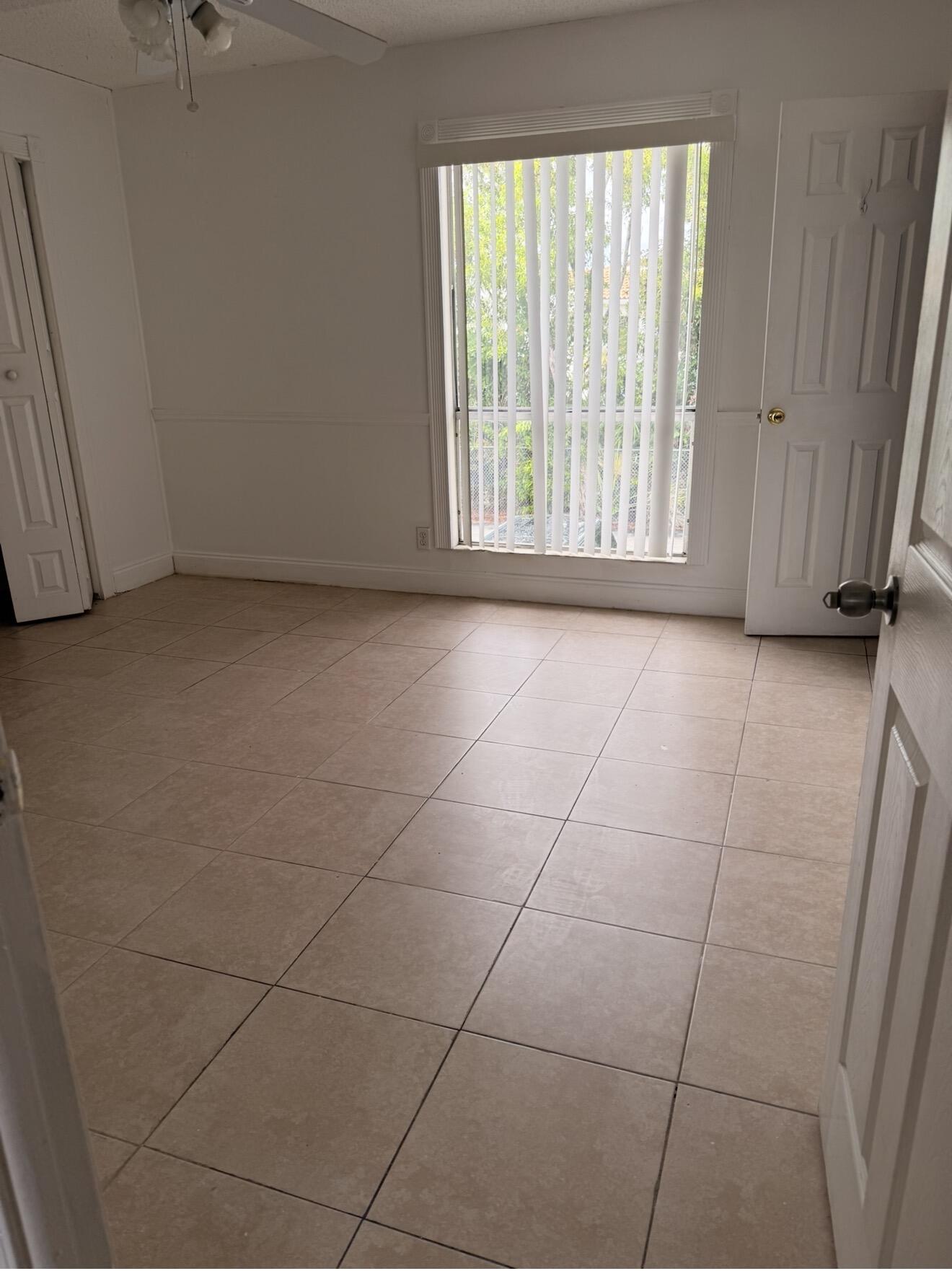 CROSS CREEK CONDO - Residential Lease