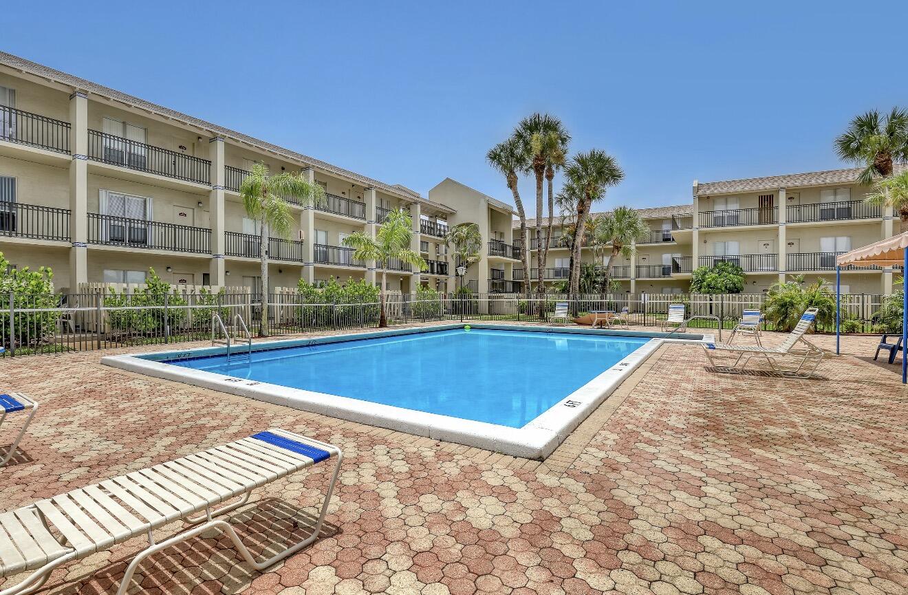 CROSS CREEK CONDO - Residential Lease