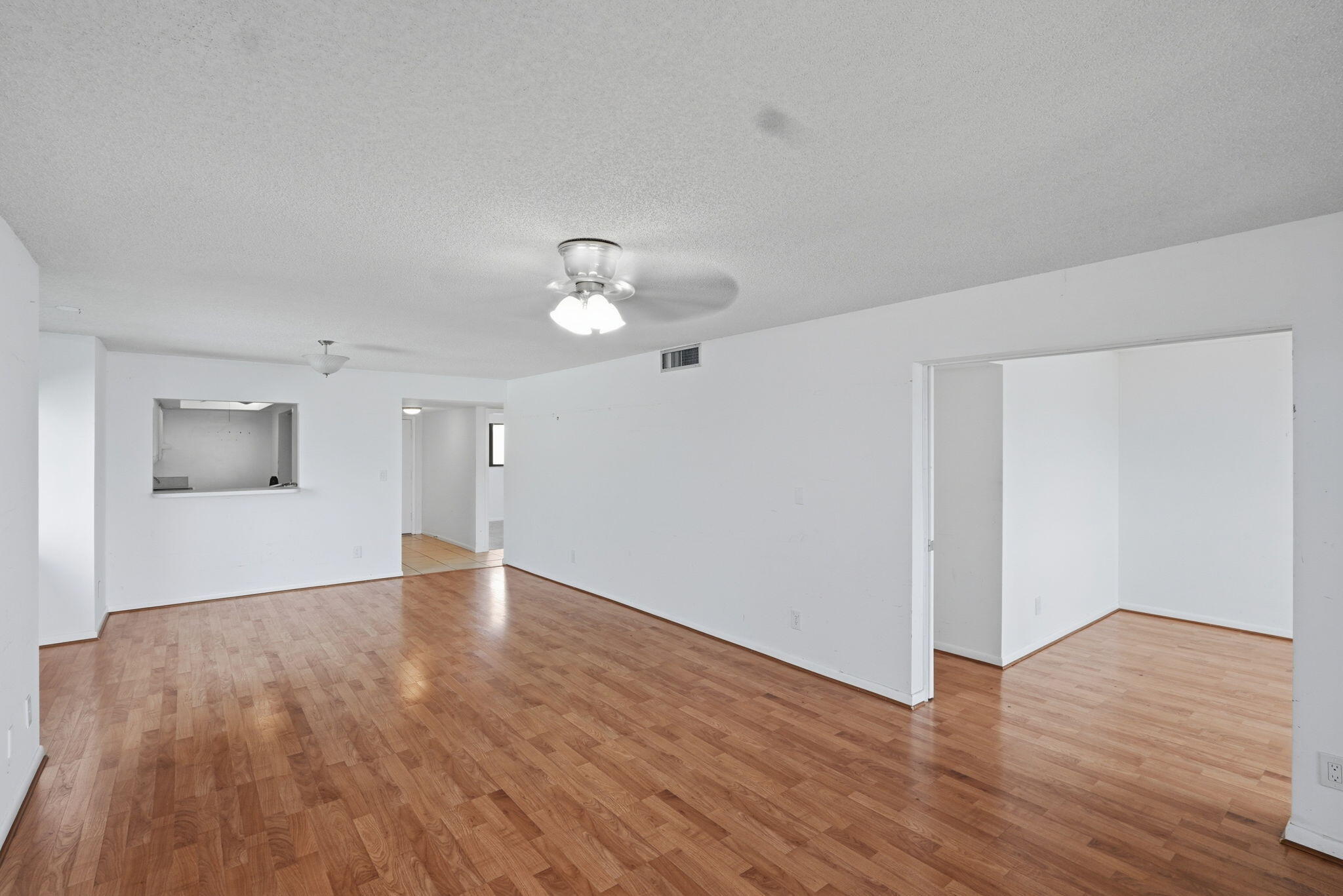 PIERPOINT YACHT CLUB CONDO - Residential