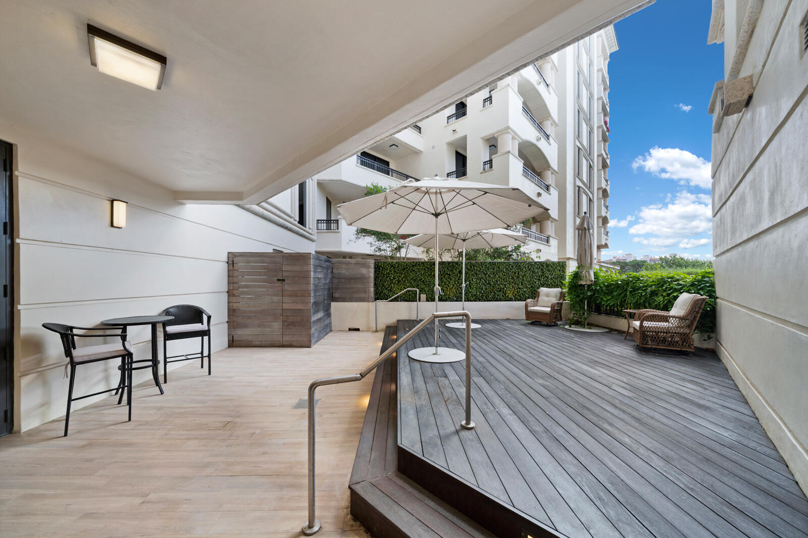 PALAZZO DEL SOL/DELLA LUNA AT FISHER ISLAND CONDO - Residential