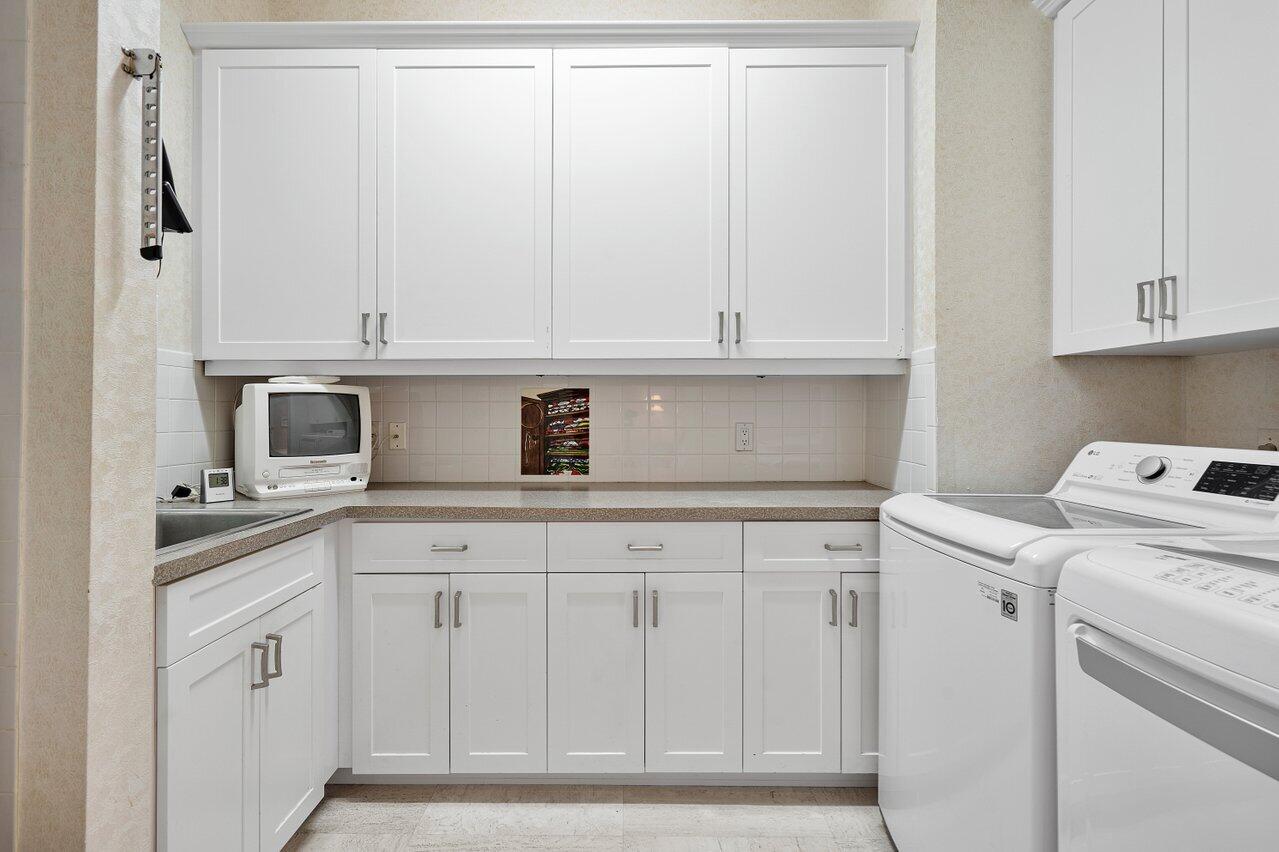 FRENCHMANS CREEK PAR E-2 - Residential