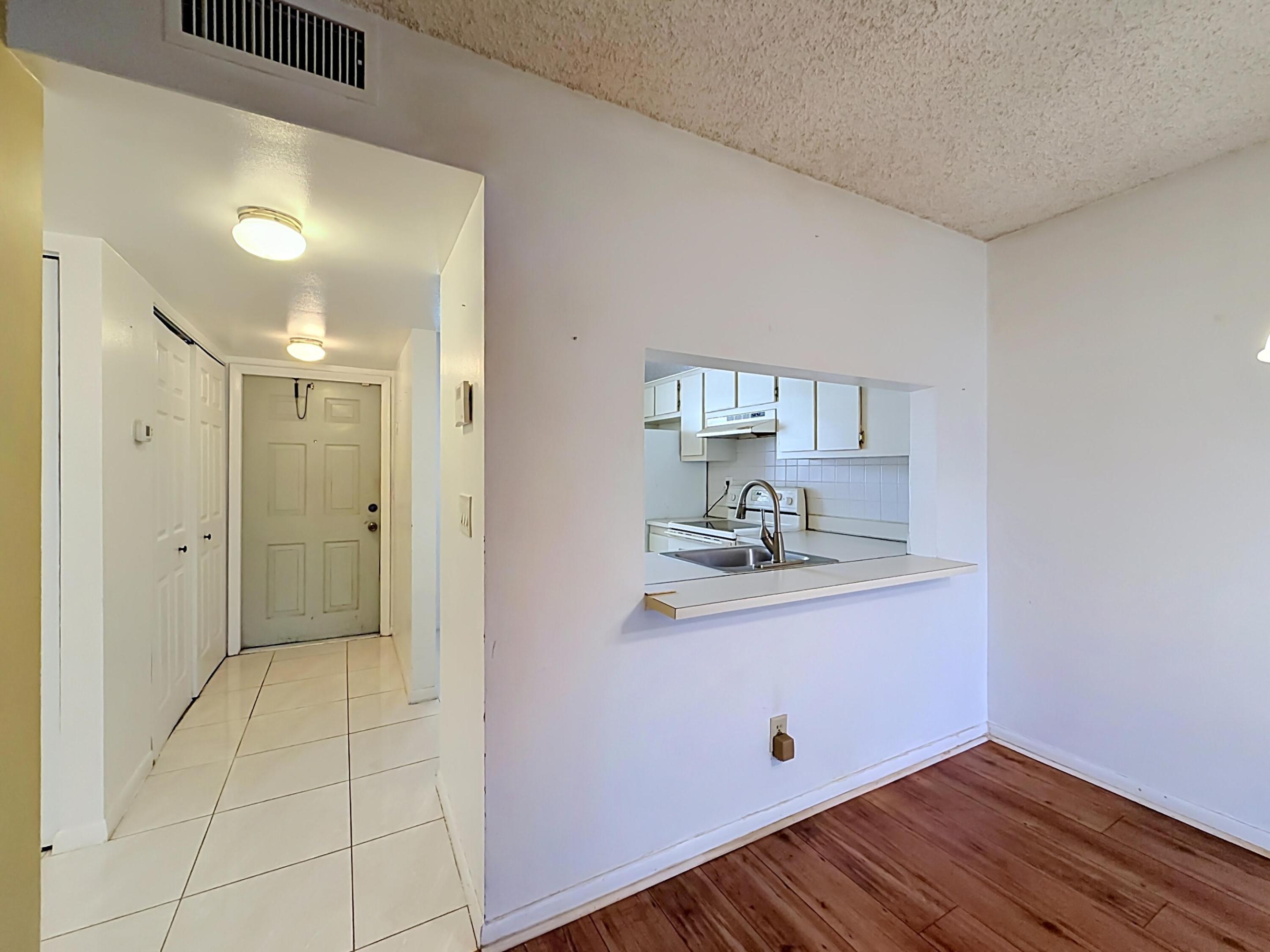 FAIRVIEW AT PEMBROKE POINTE - Residential
