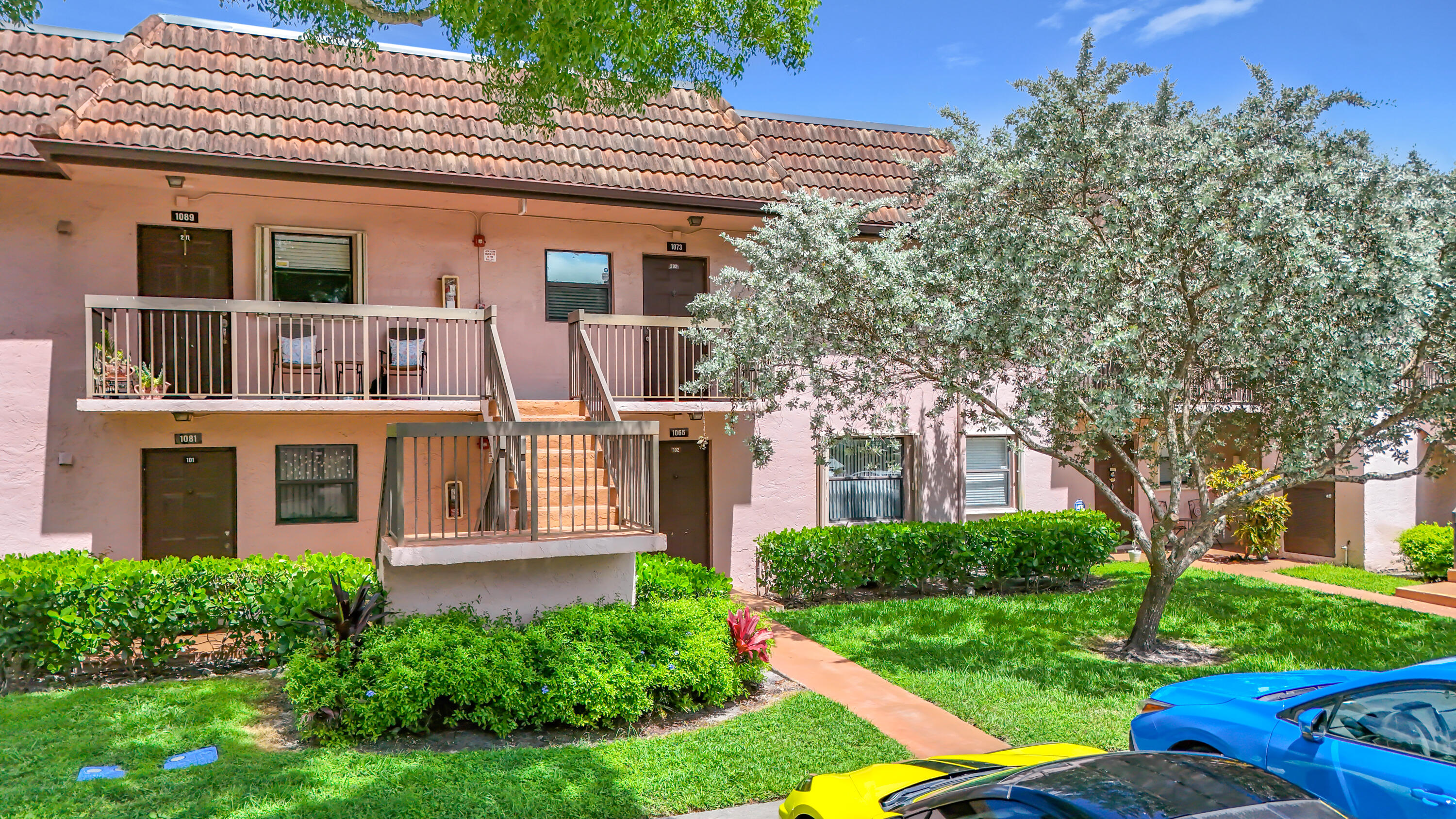 FAIRVIEW AT PEMBROKE POINTE - Residential