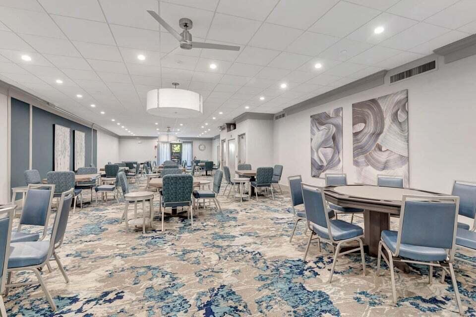 HUNTINGTON LAKES SEC THREE CONDOS - Residential