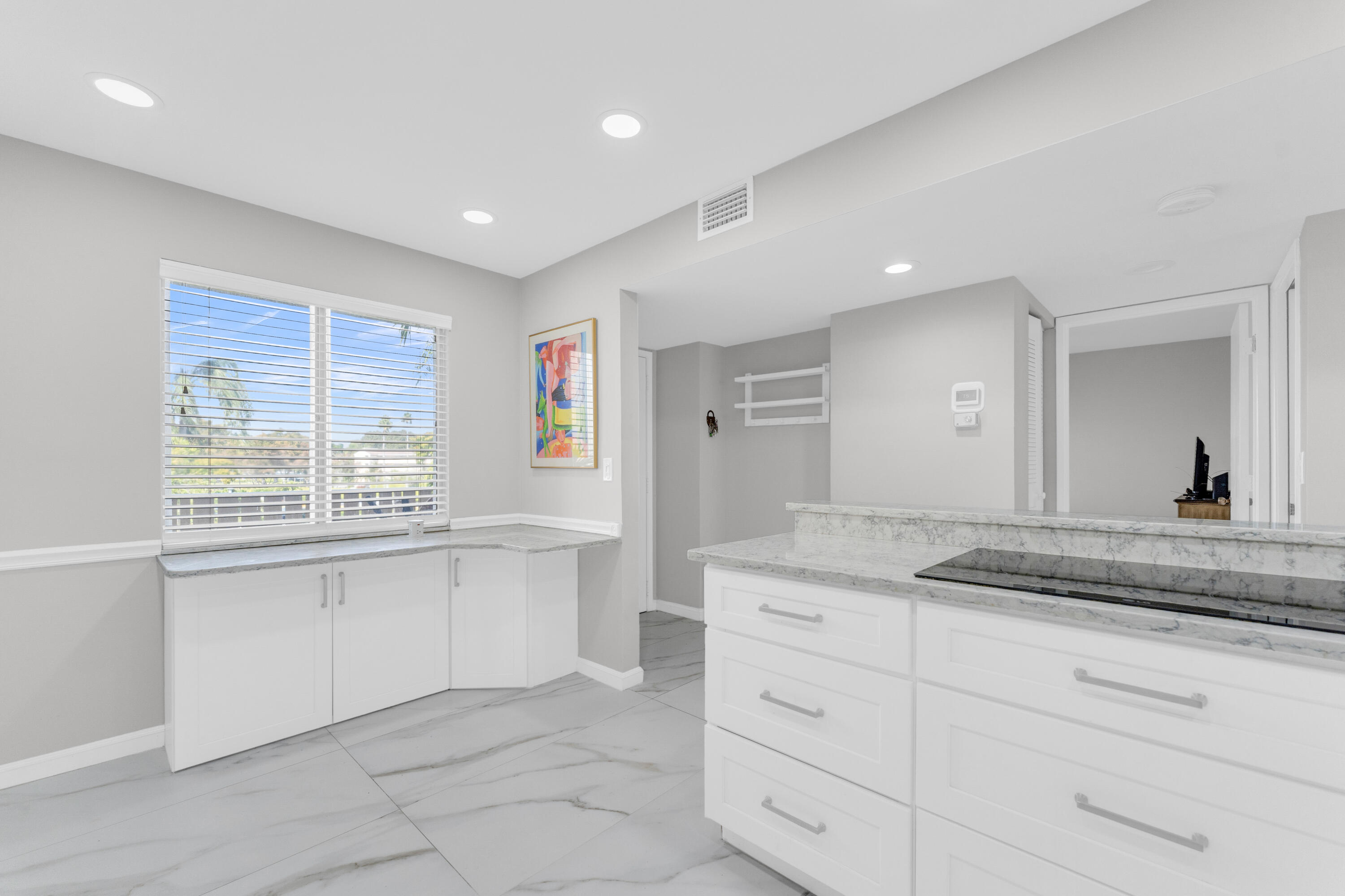 HUNTINGTON LAKES SEC THREE CONDOS - Residential