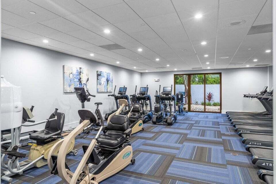 HUNTINGTON LAKES SEC THREE CONDOS - Residential