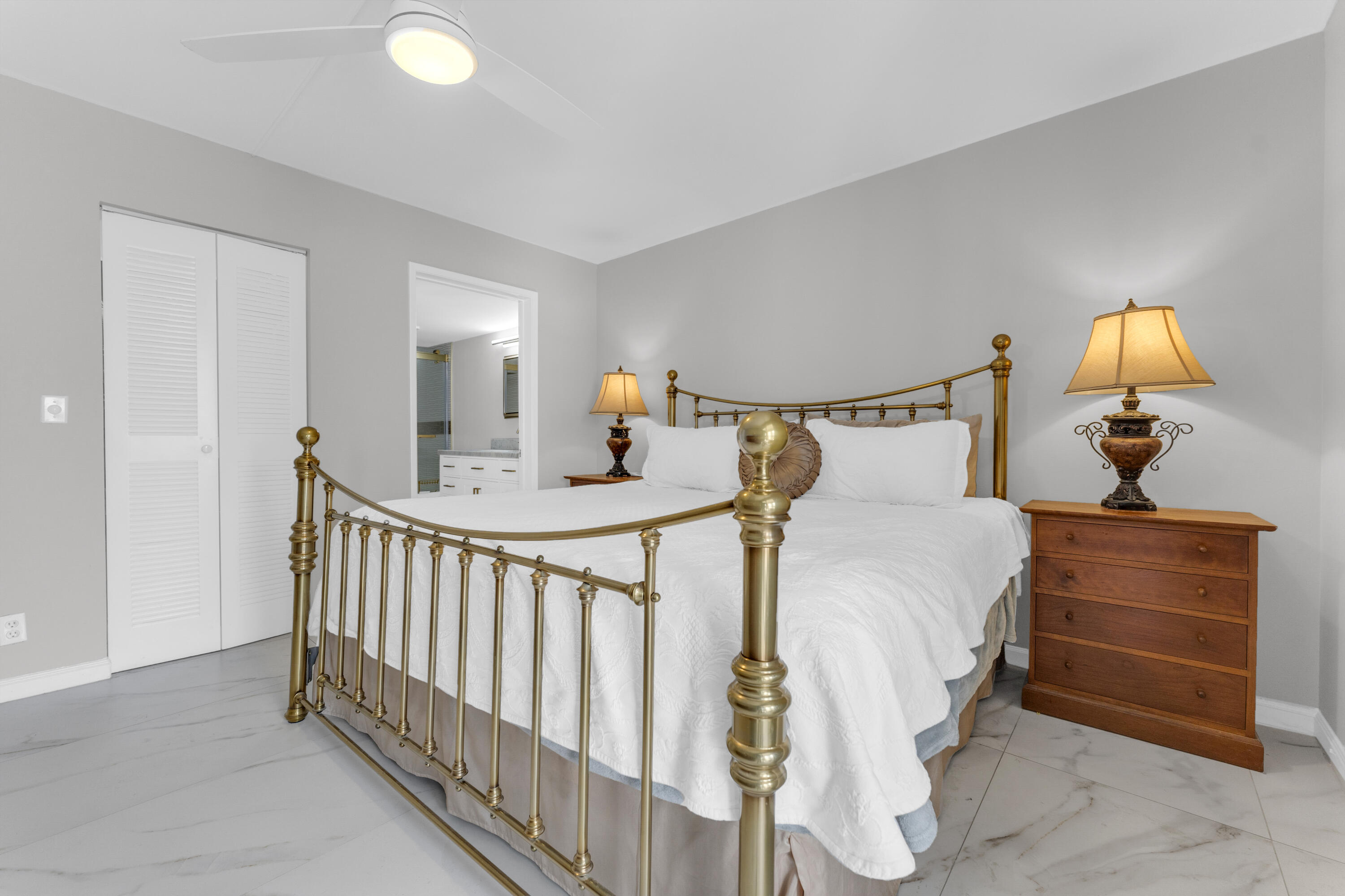 HUNTINGTON LAKES SEC THREE CONDOS - Residential