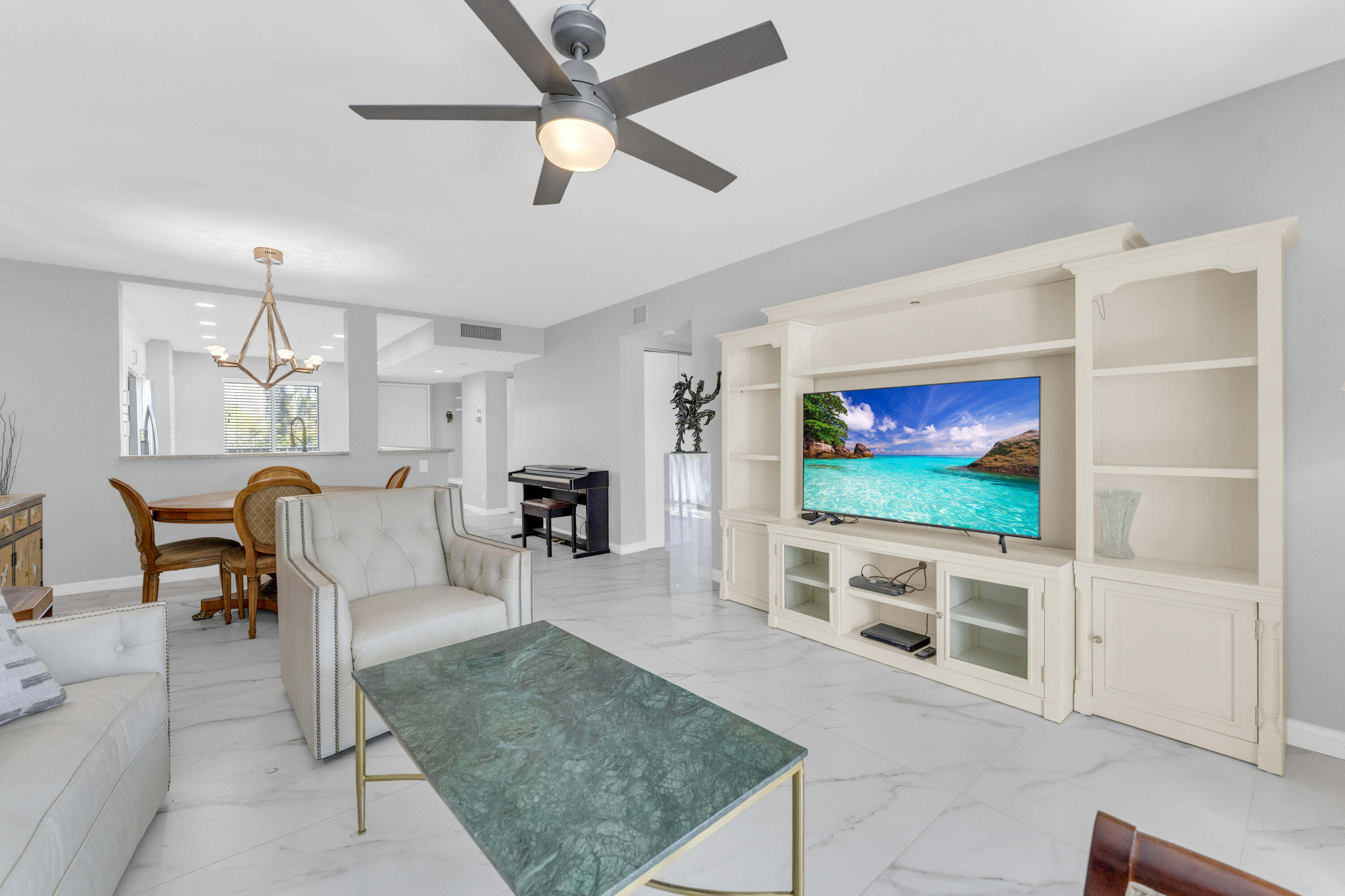 HUNTINGTON LAKES SEC THREE CONDOS - Residential