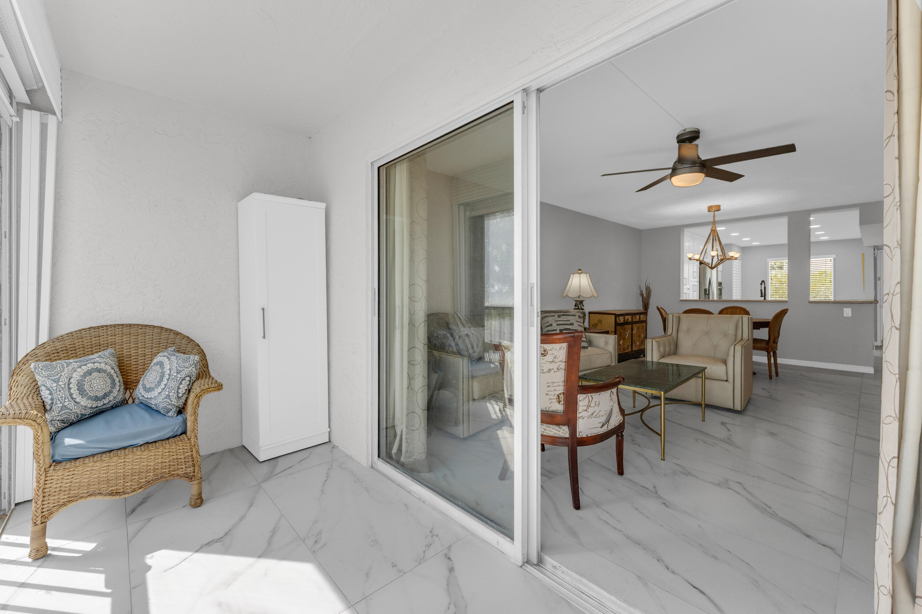 HUNTINGTON LAKES SEC THREE CONDOS - Residential