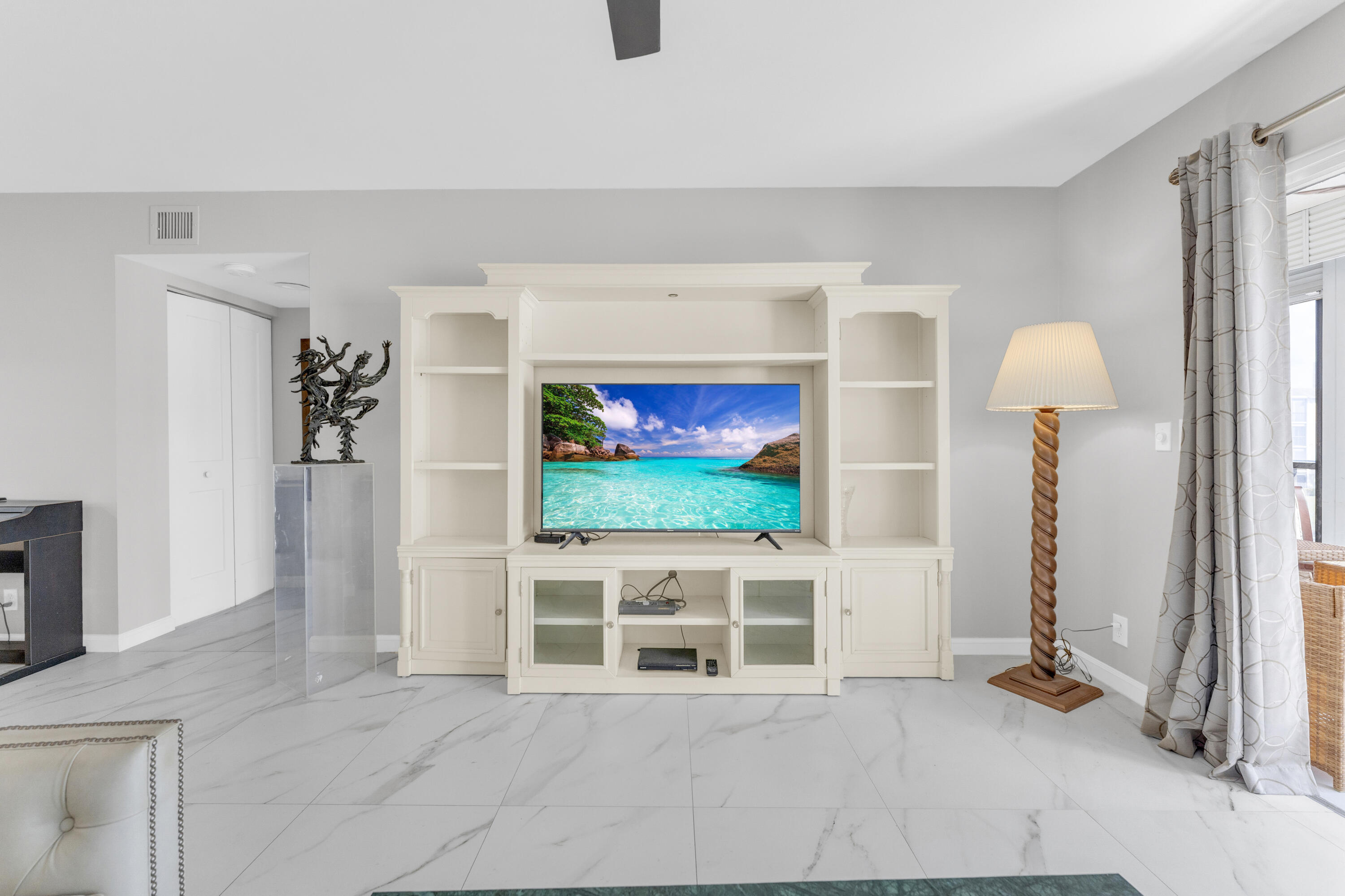 HUNTINGTON LAKES SEC THREE CONDOS - Residential
