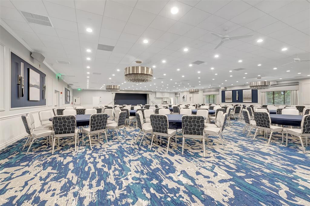 HUNTINGTON LAKES SEC THREE CONDOS - Residential