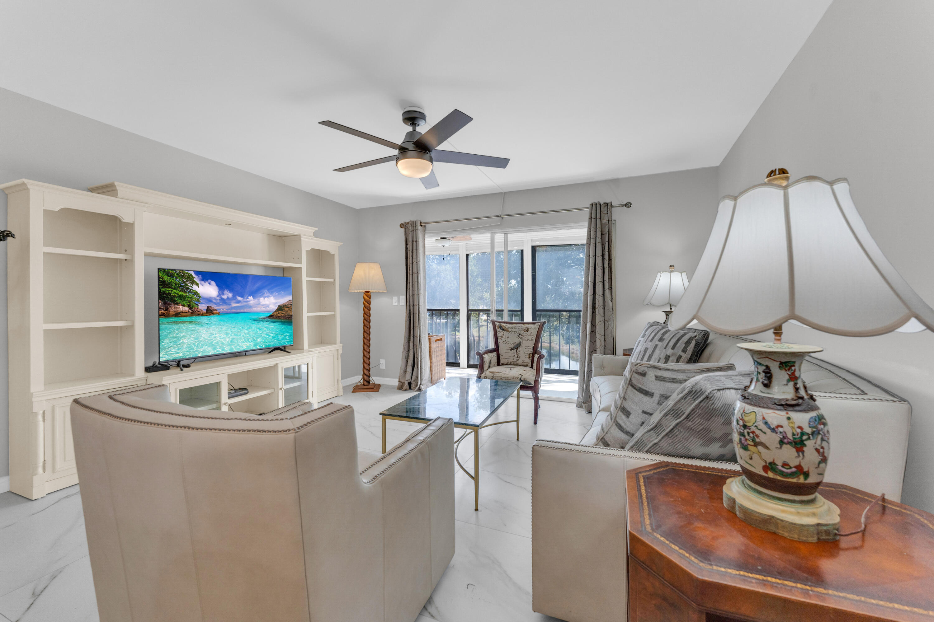 HUNTINGTON LAKES SEC THREE CONDOS - Residential