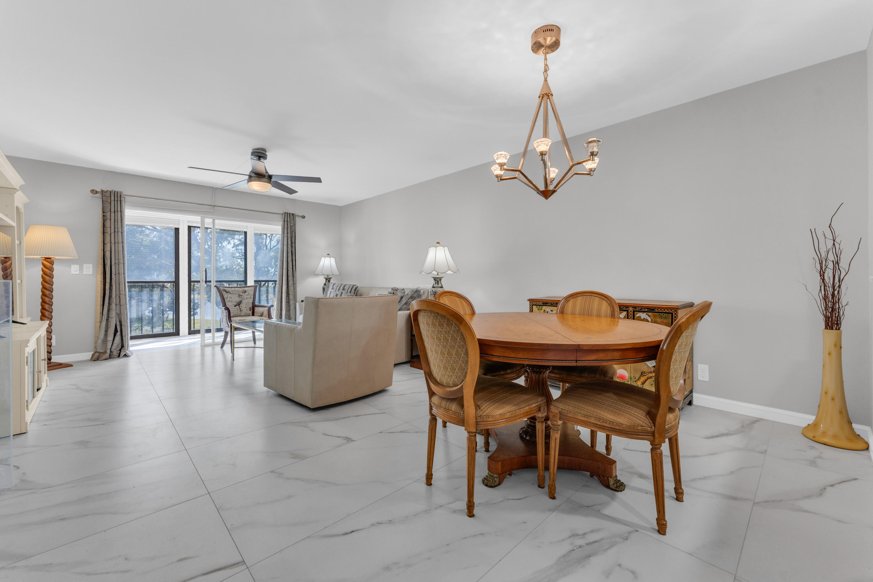 HUNTINGTON LAKES SEC THREE CONDOS - Residential