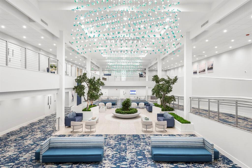 HUNTINGTON LAKES SEC THREE CONDOS - Residential