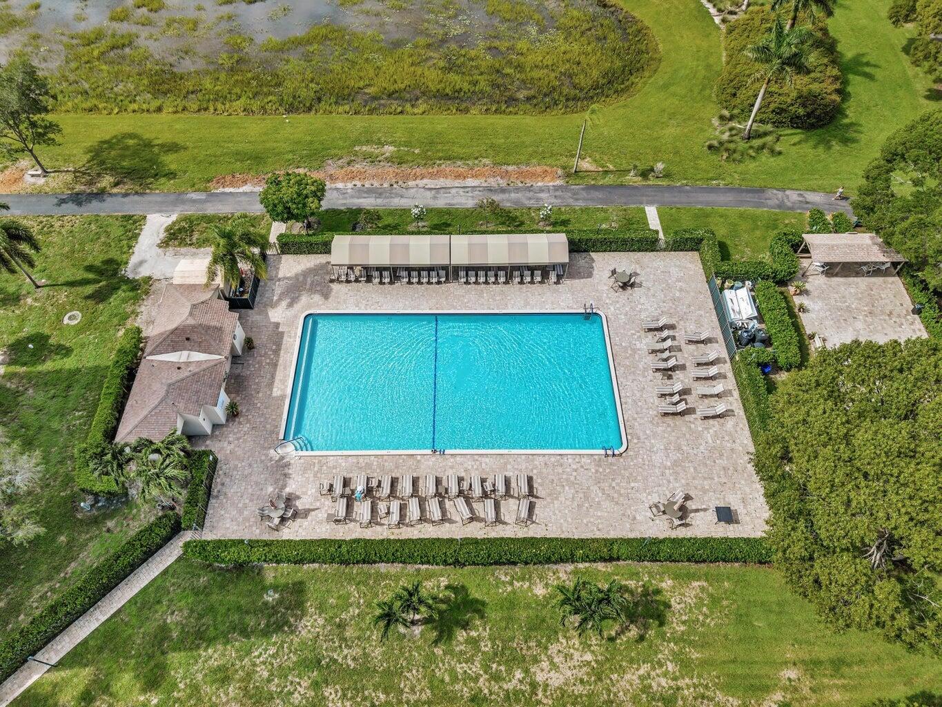 HUNTINGTON LAKES SEC THREE CONDOS - Residential