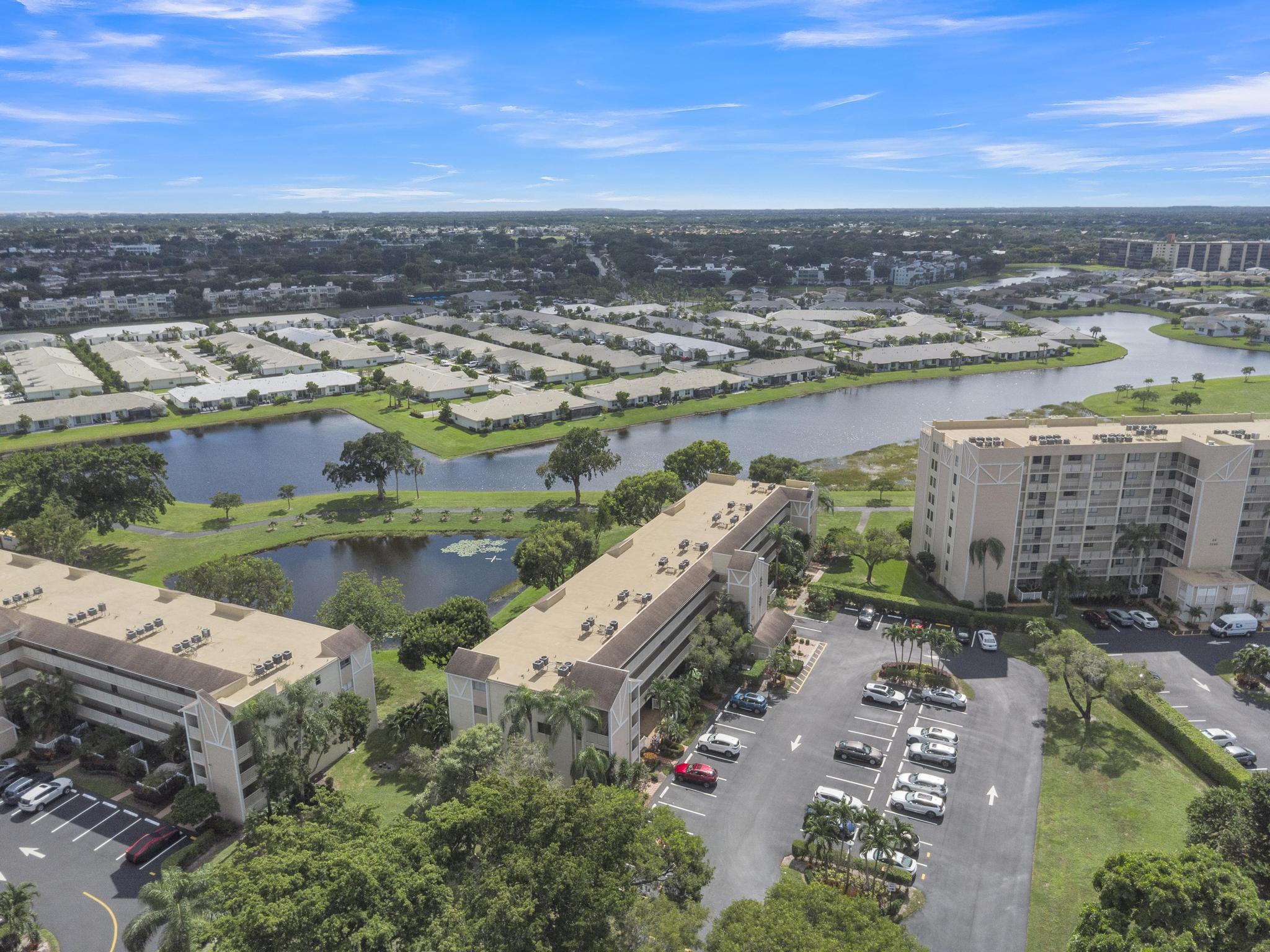 HUNTINGTON LAKES SEC THREE CONDOS - Residential