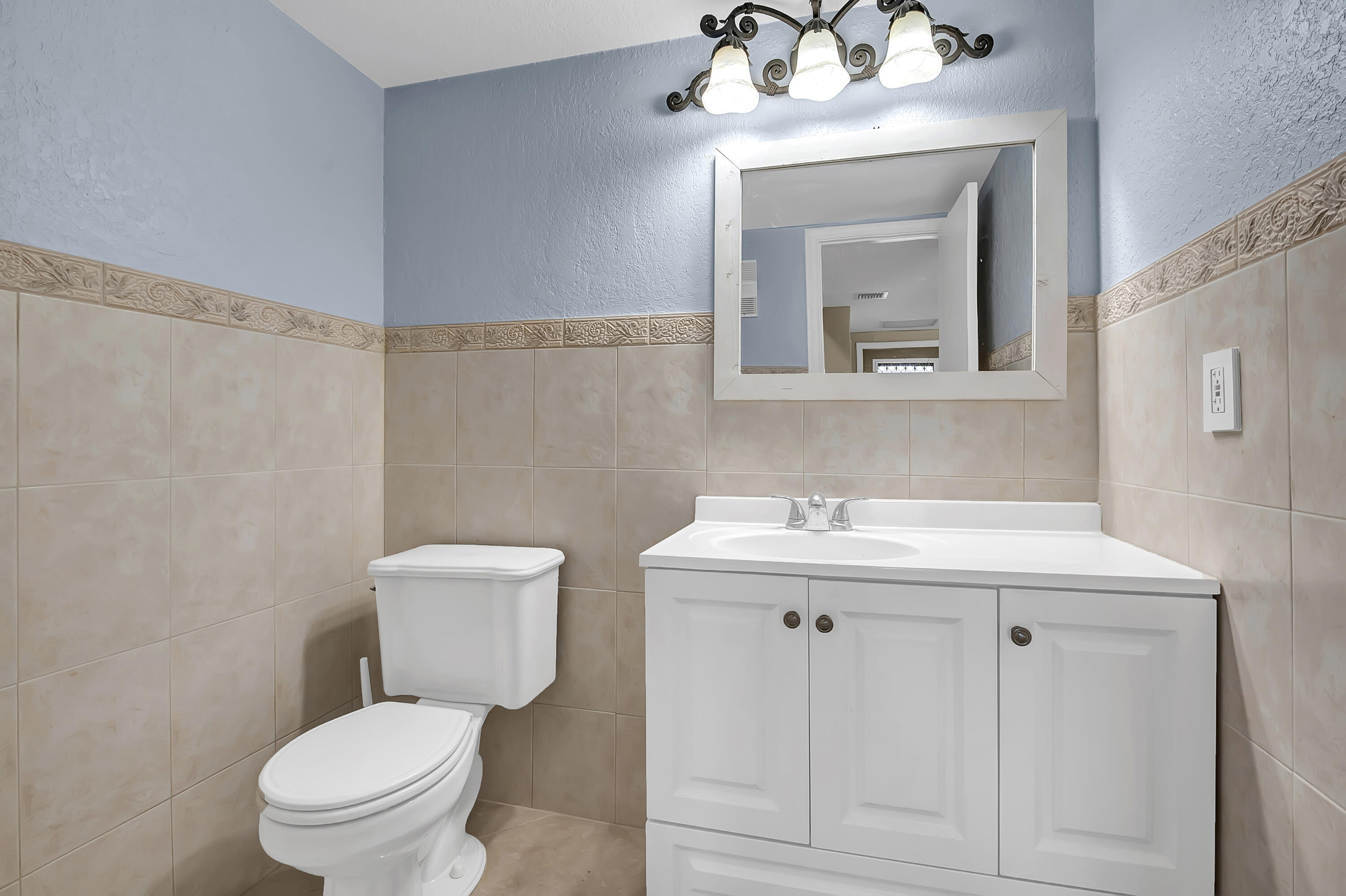 DEER CREEK COUNTRY CLUB - Residential