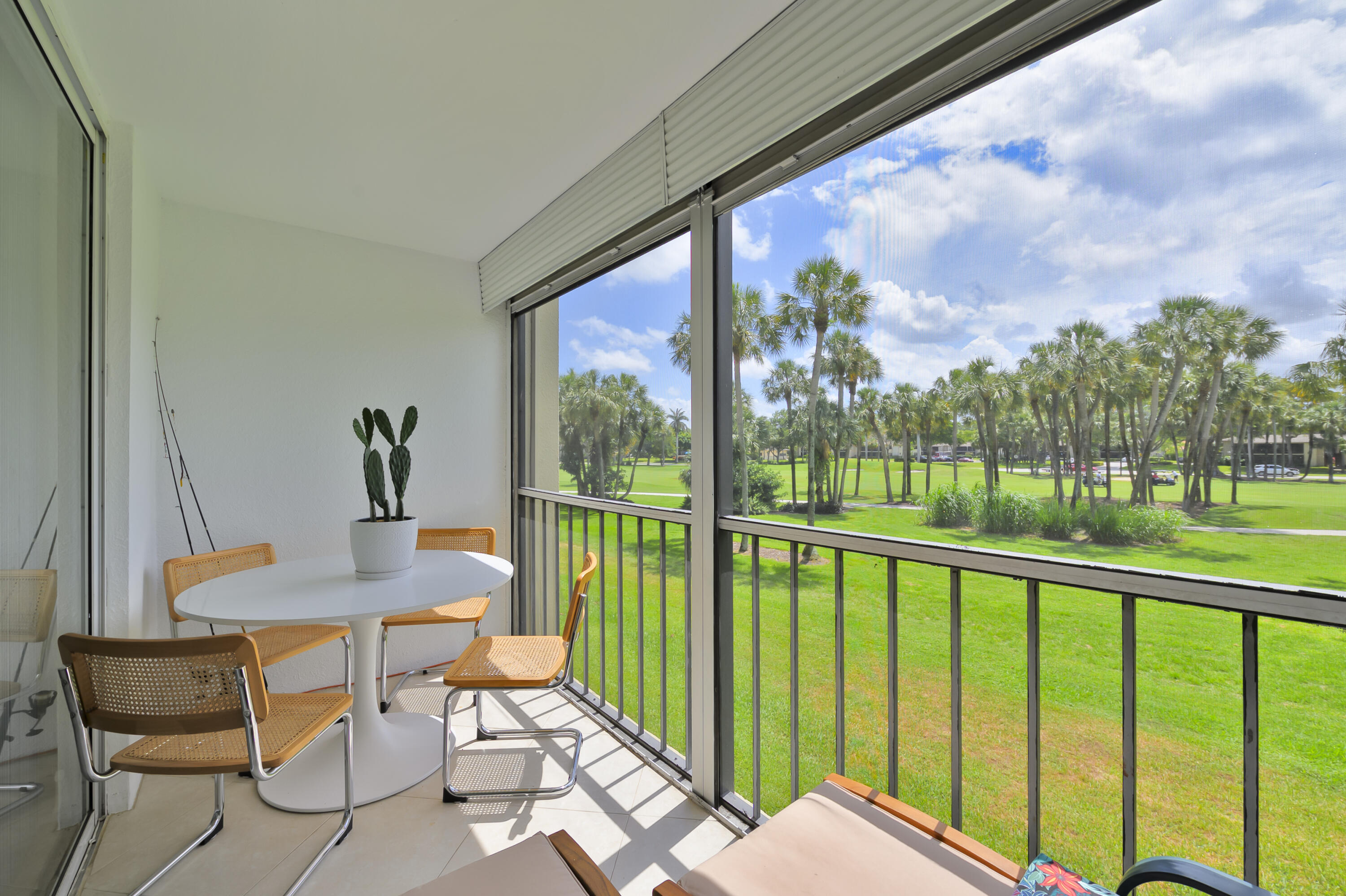 DEER CREEK COUNTRY CLUB - Residential