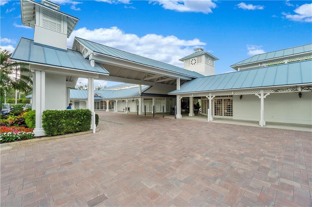 DEER CREEK COUNTRY CLUB - Residential
