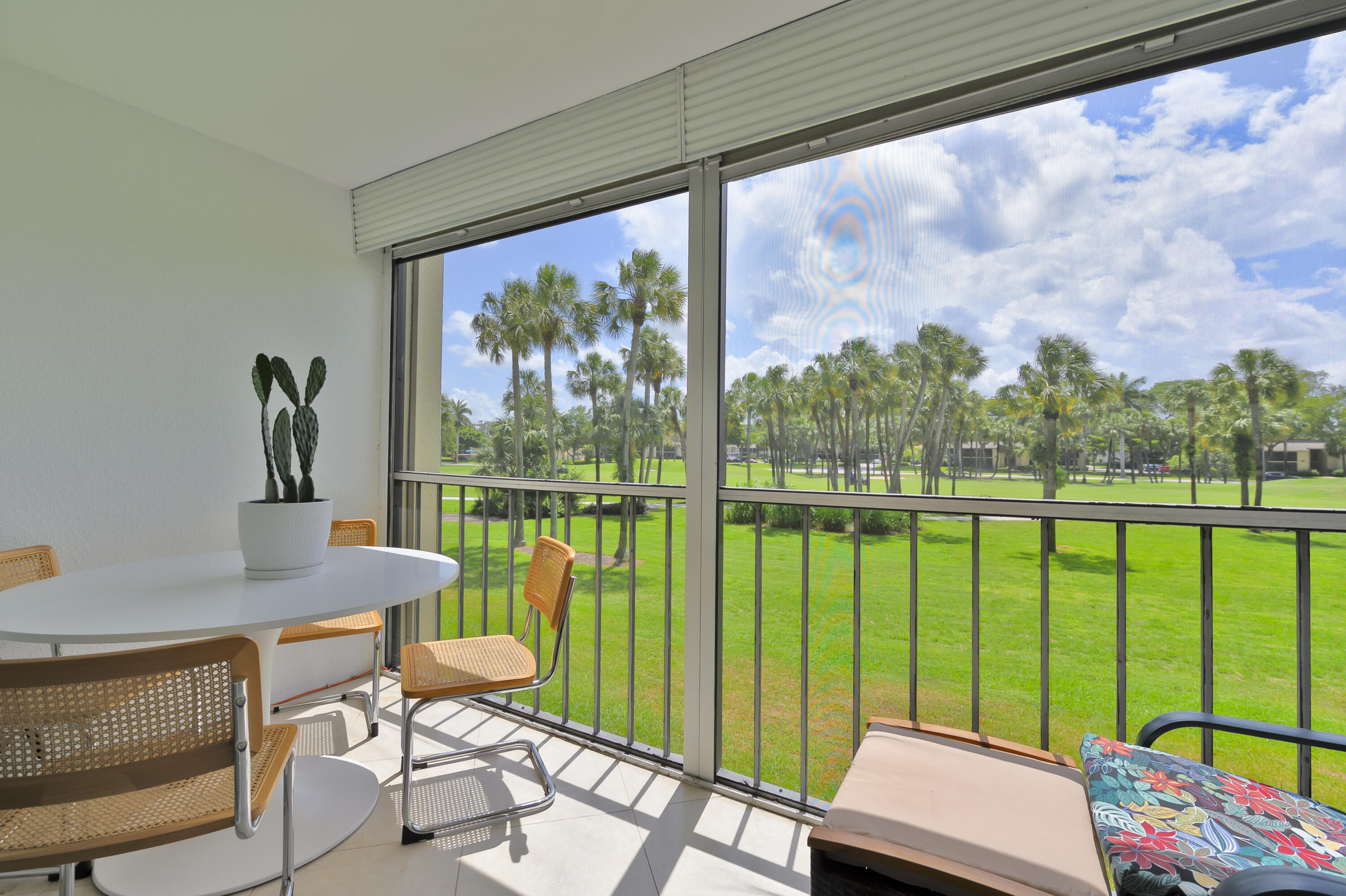 DEER CREEK COUNTRY CLUB - Residential