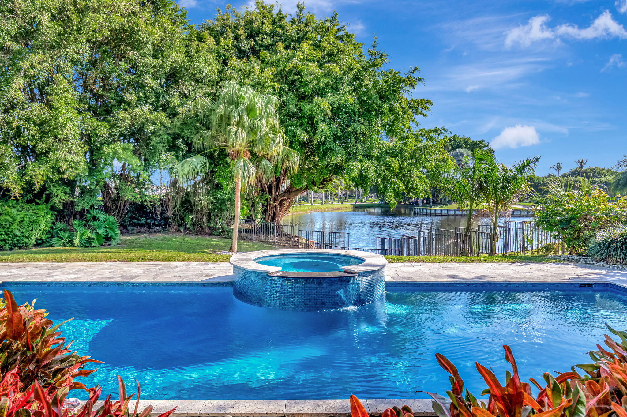 ST ANDREWS COUNTRY CLUB - Residential