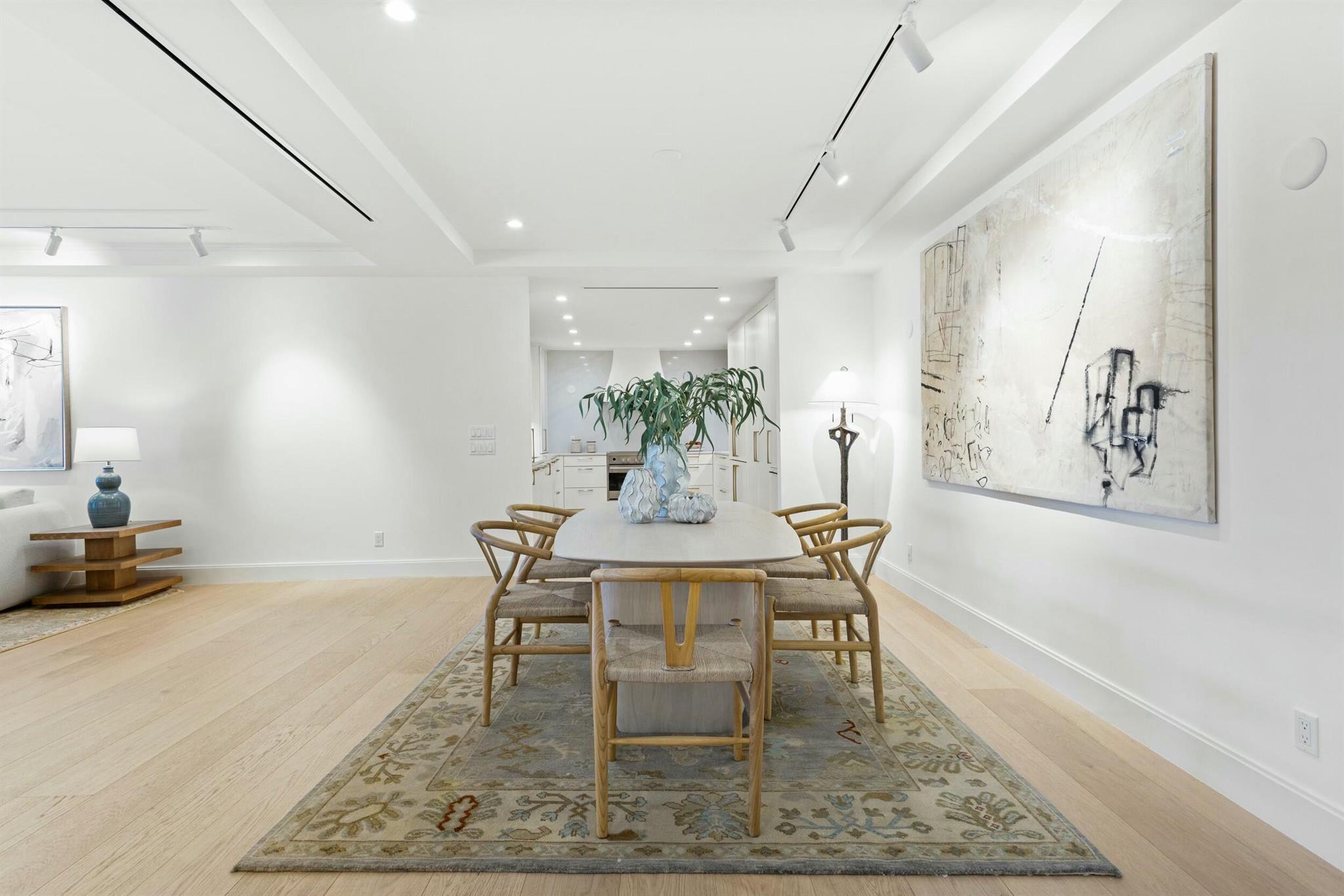 THREE HUNDRED OCEAN BLVD APTS INC - Residential