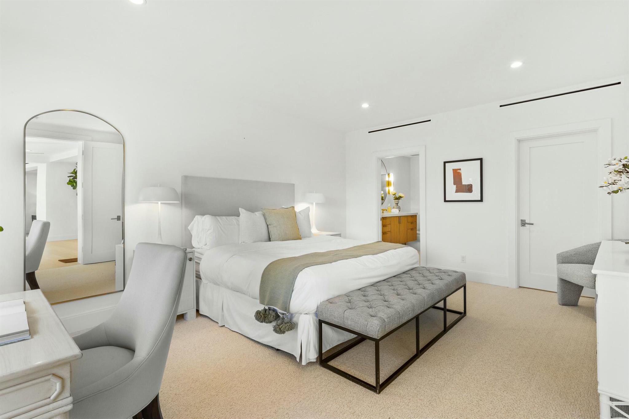 THREE HUNDRED OCEAN BLVD APTS INC - Residential