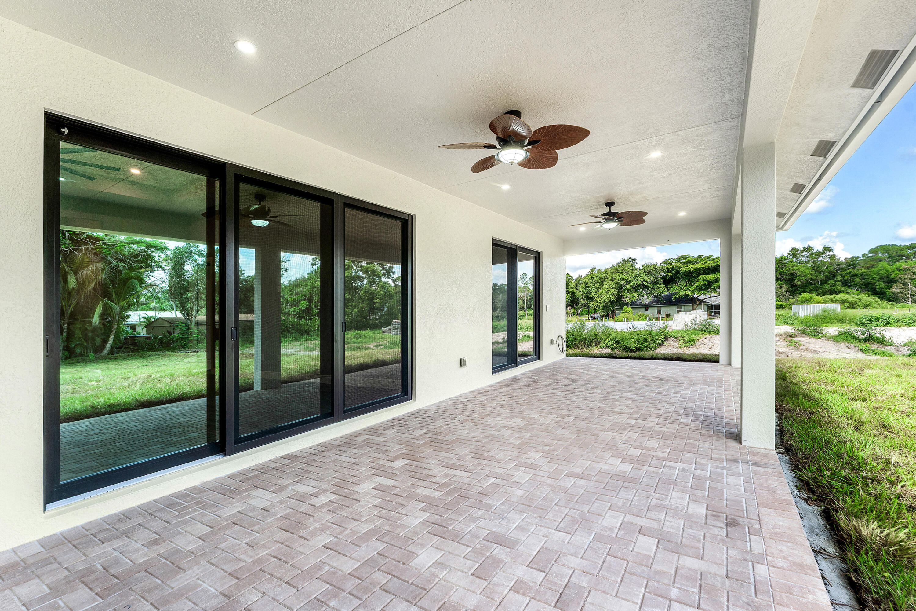 PALM BEACH COUNTRY ESTATES SEC - Residential