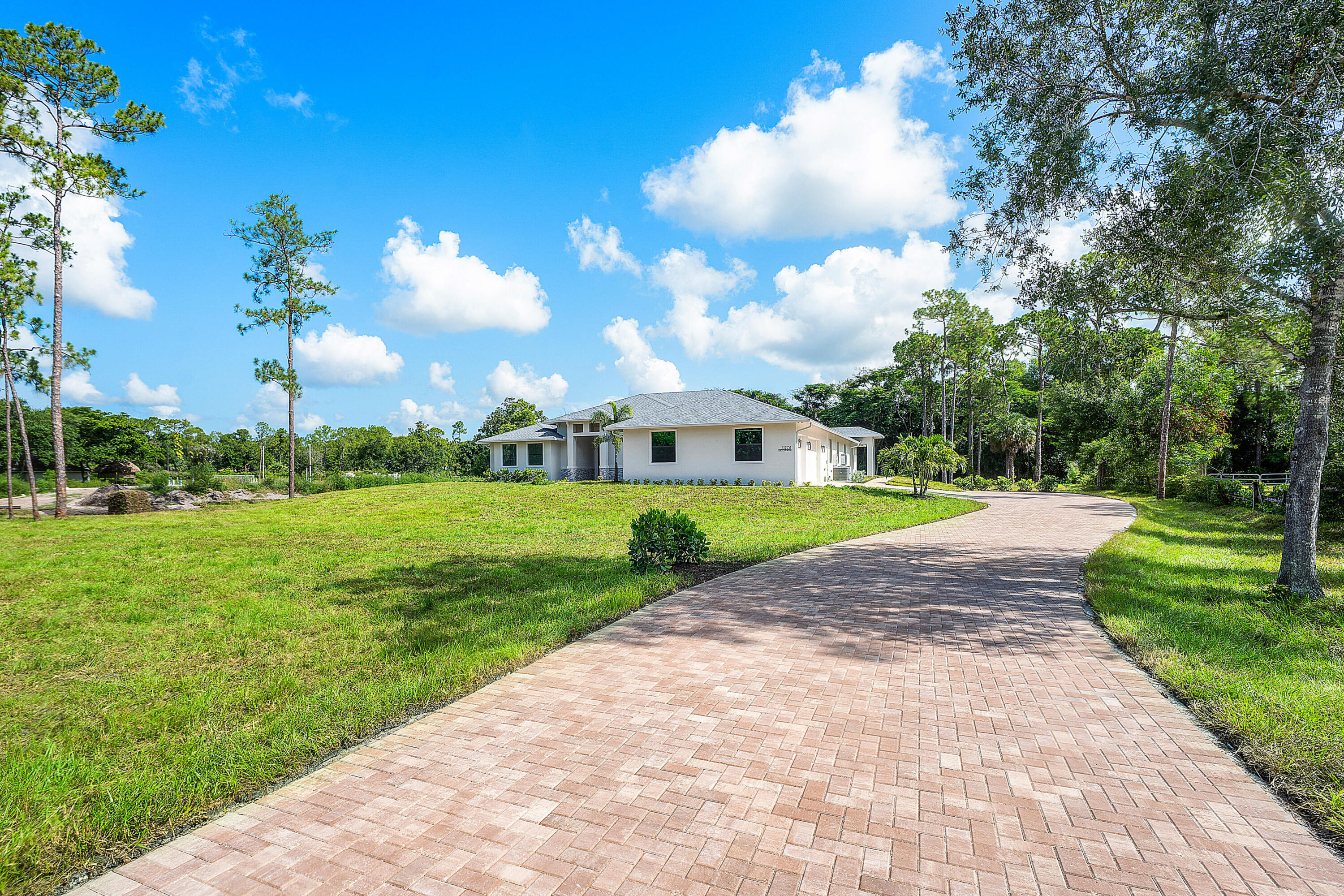 PALM BEACH COUNTRY ESTATES SEC - Residential